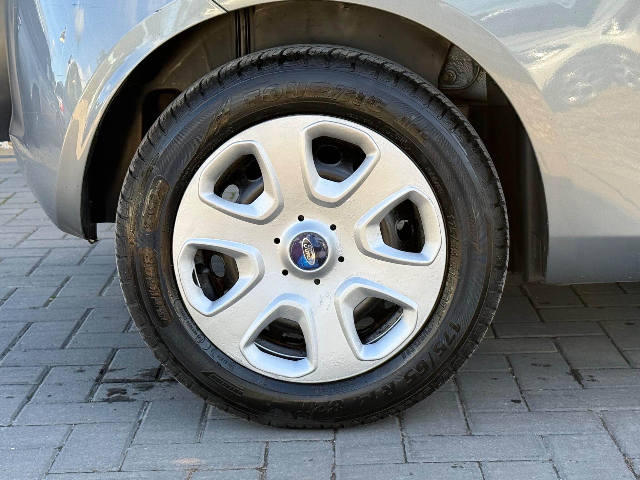 Ford Ka/ka+ view 11