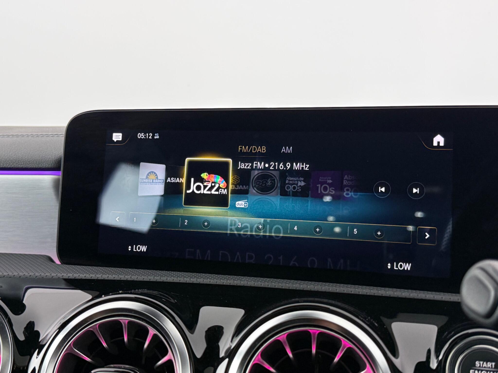 Mercedes-Benz CLA view 30