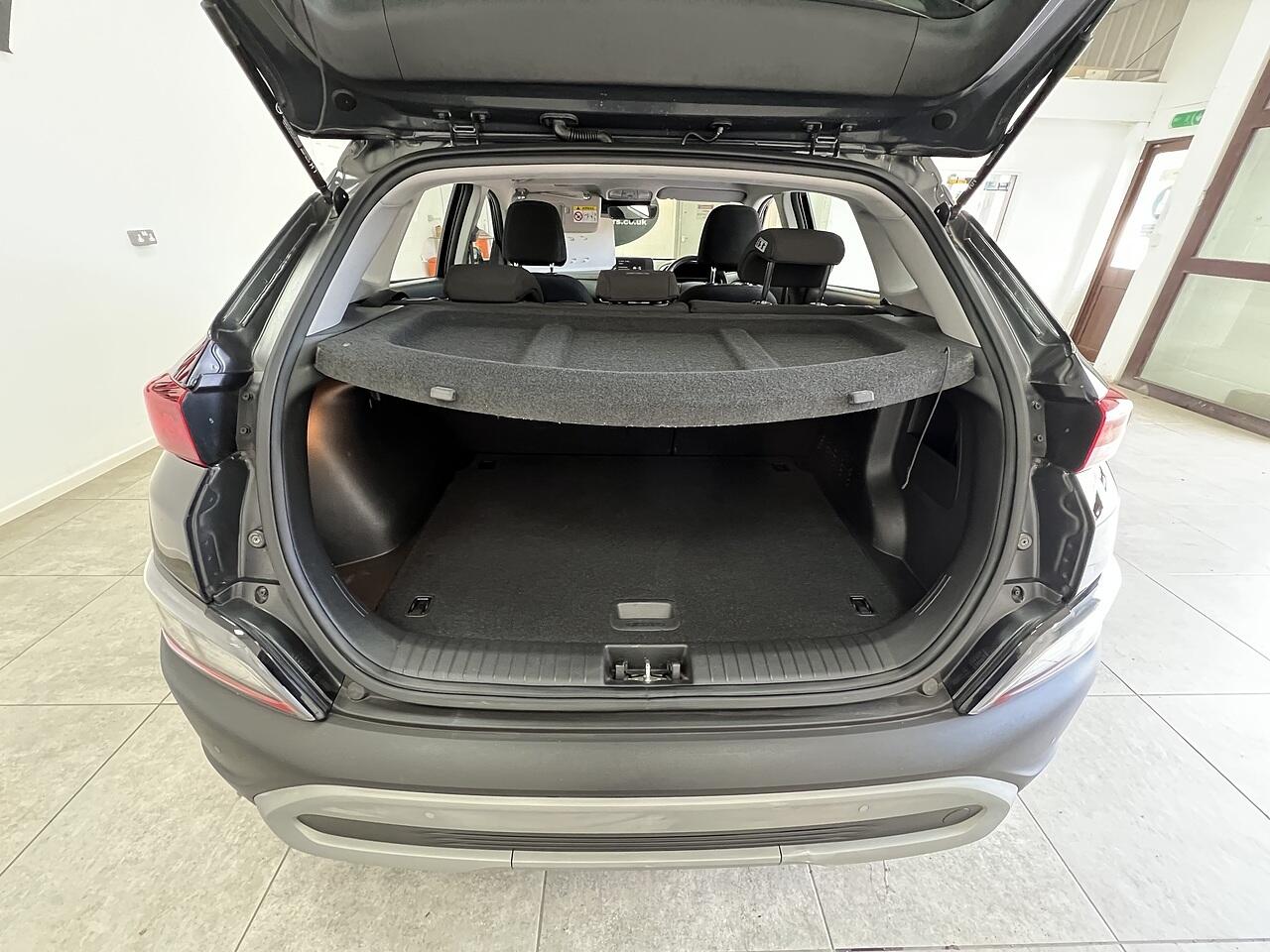Hyundai Kona view 16