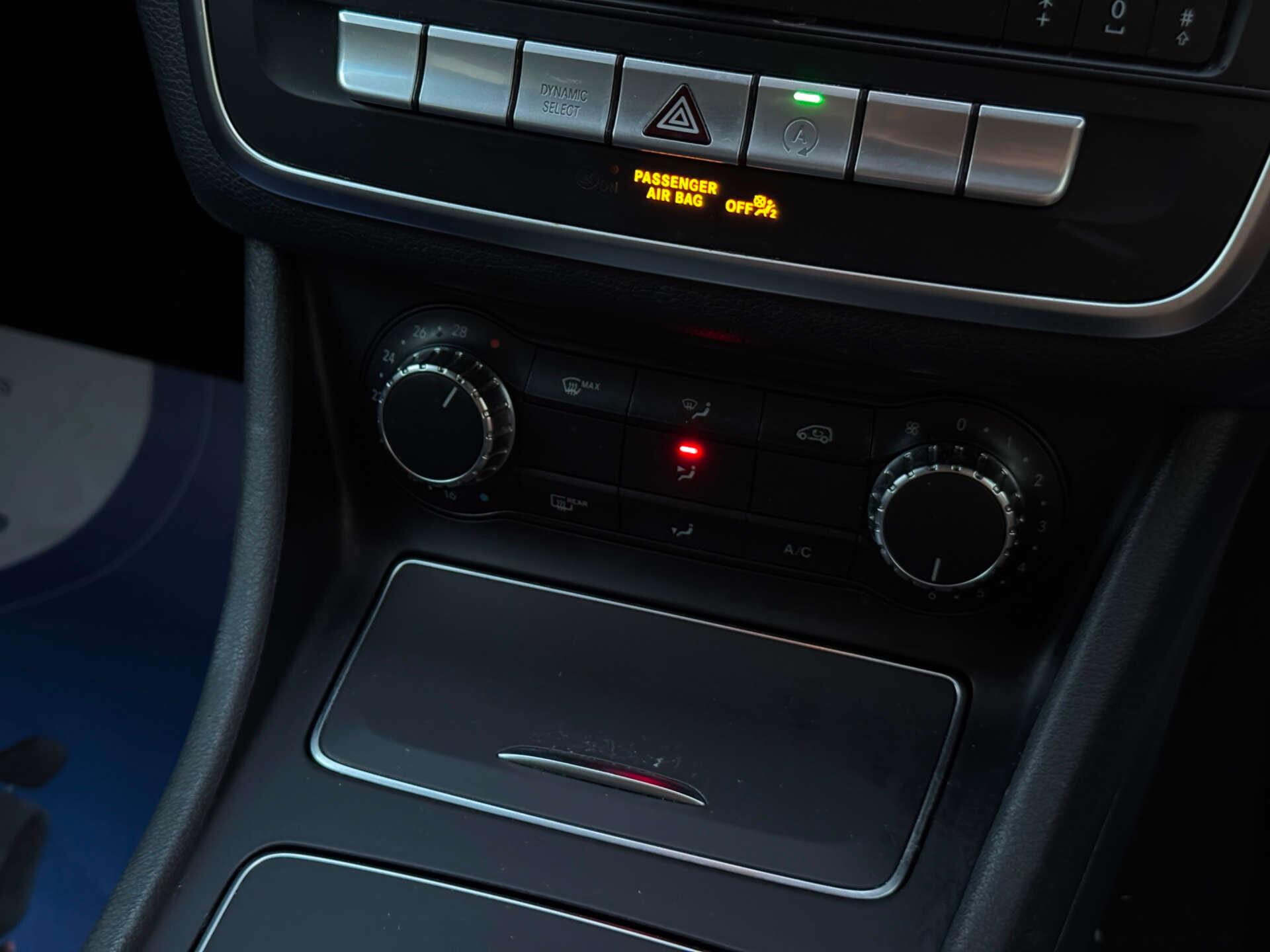 Mercedes-Benz Gla view 52