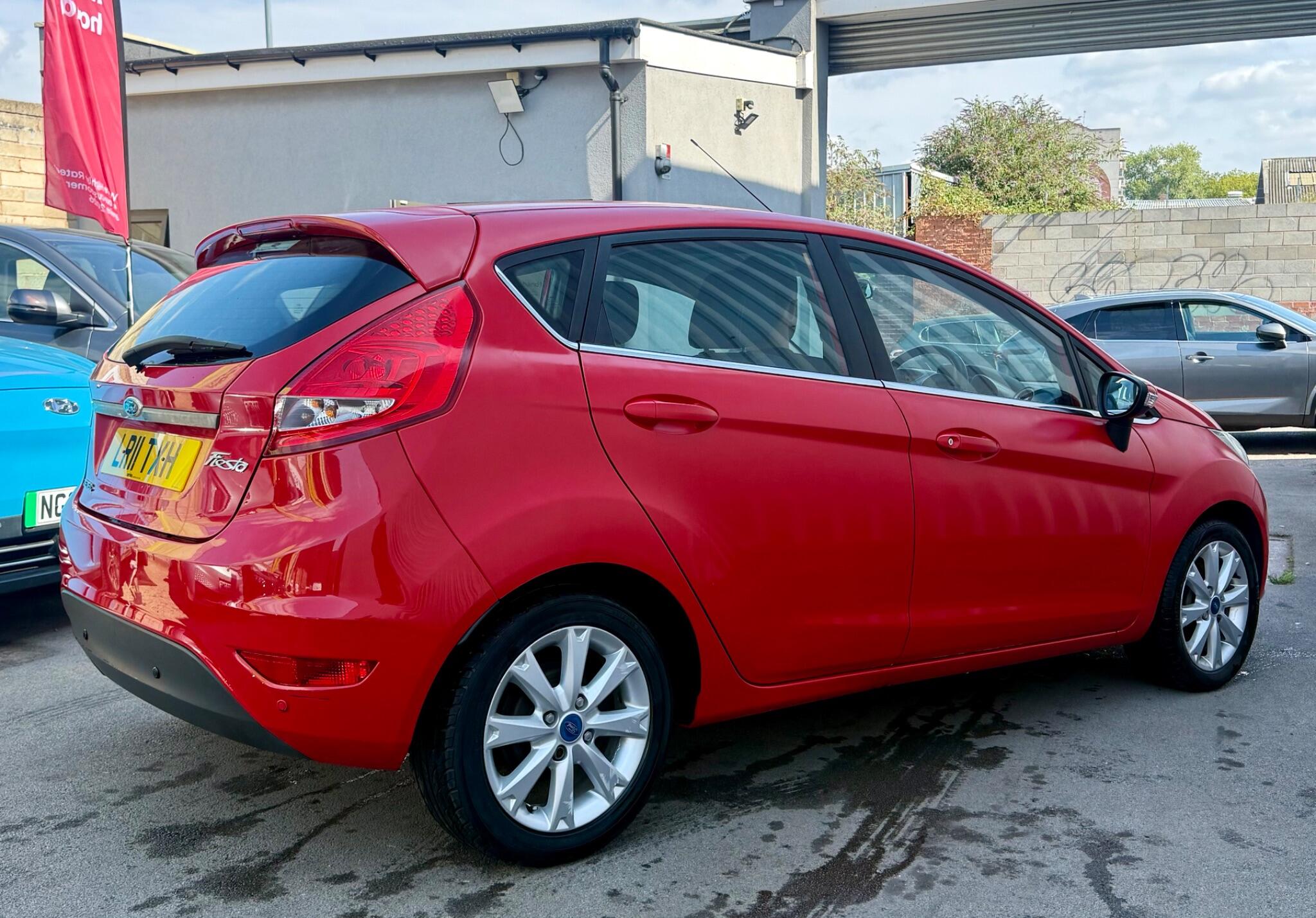 Ford Fiesta view 8