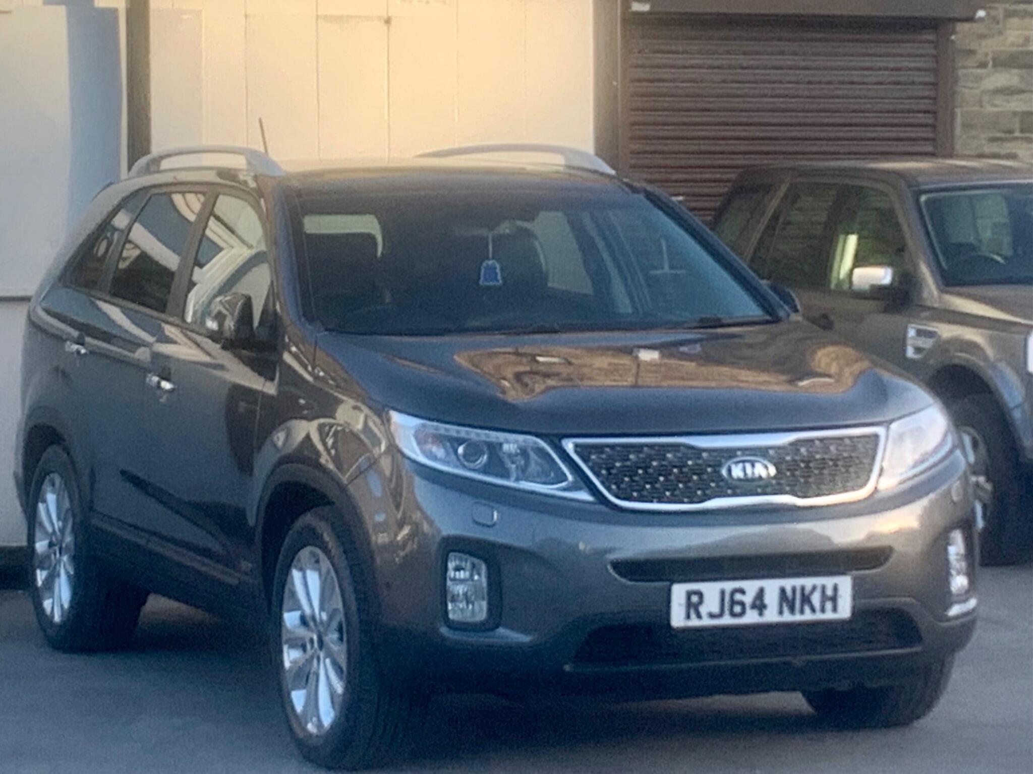 Kia Sorento view 3