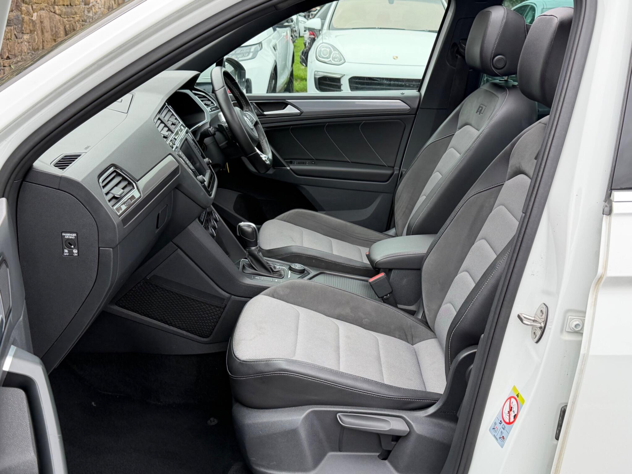 Volkswagen Tiguan view 17