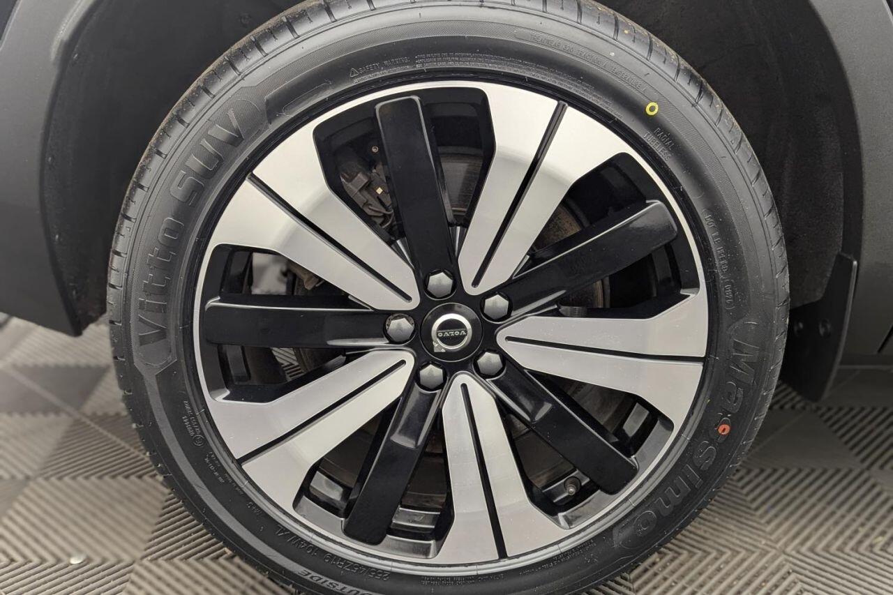 Volvo C40 view 50