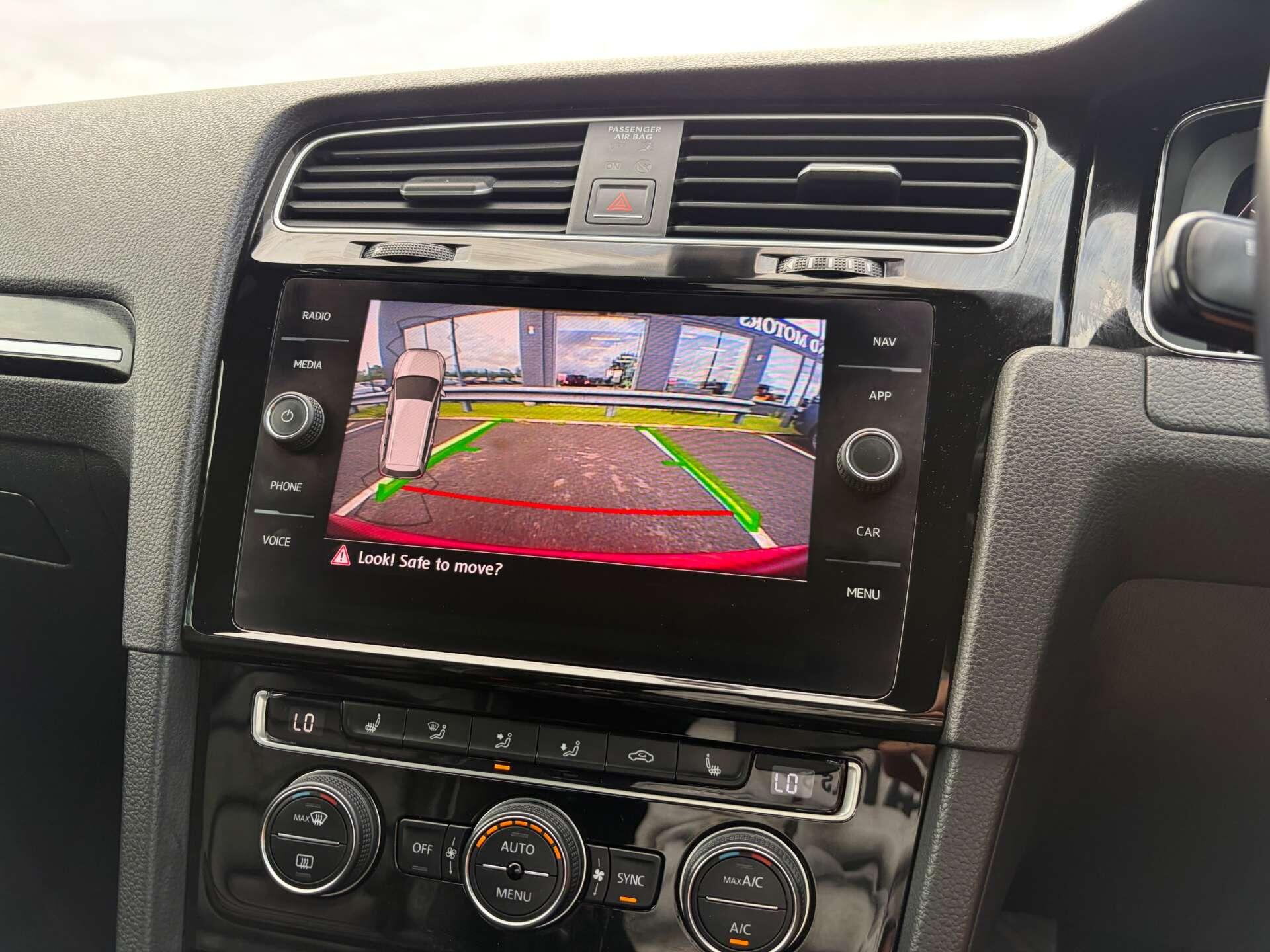 Volkswagen Golf view 50