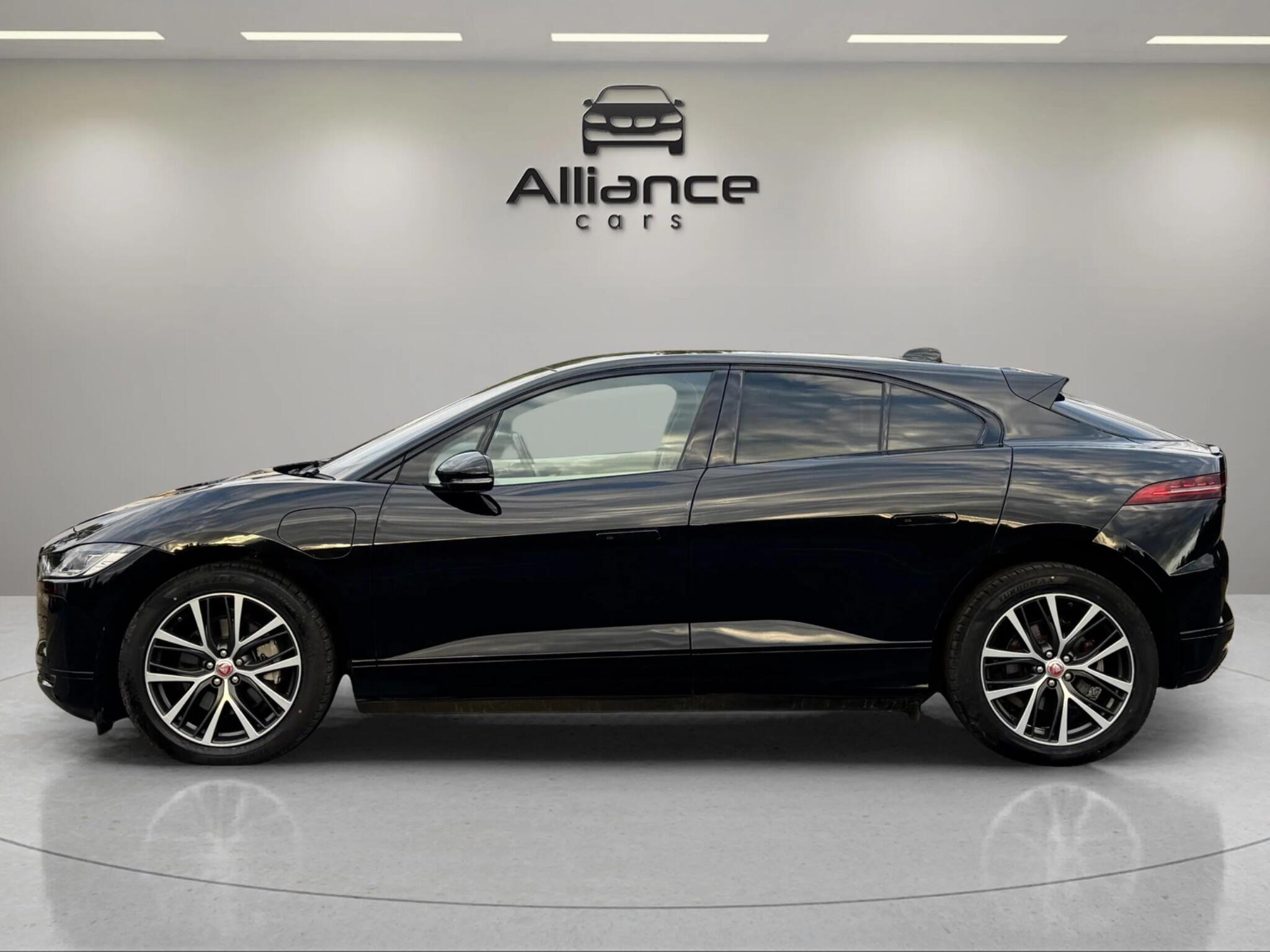 Jaguar I-Pace view 14