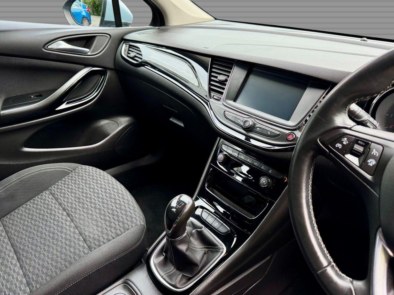Vauxhall Astra view 19