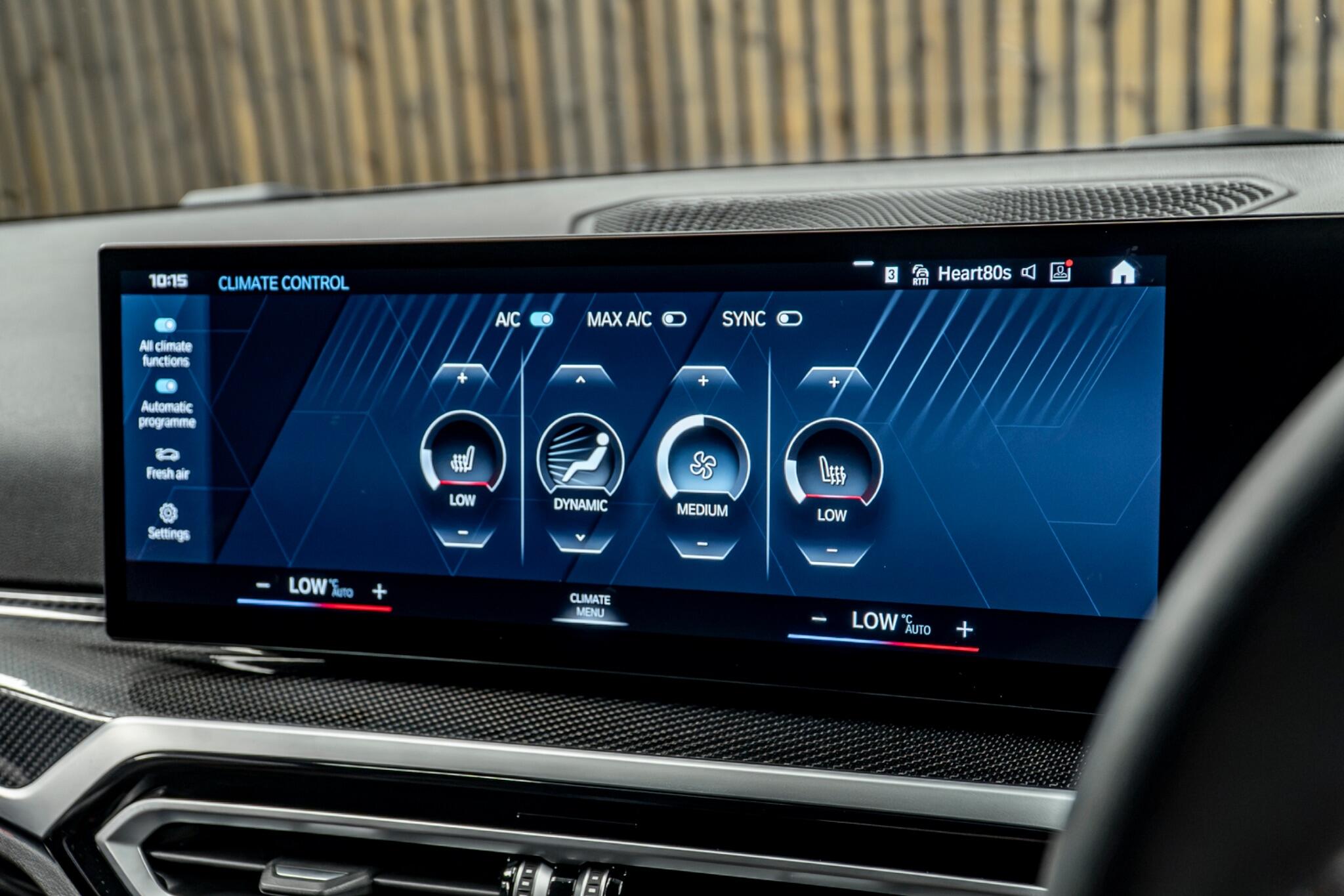 BMW M2 view 30