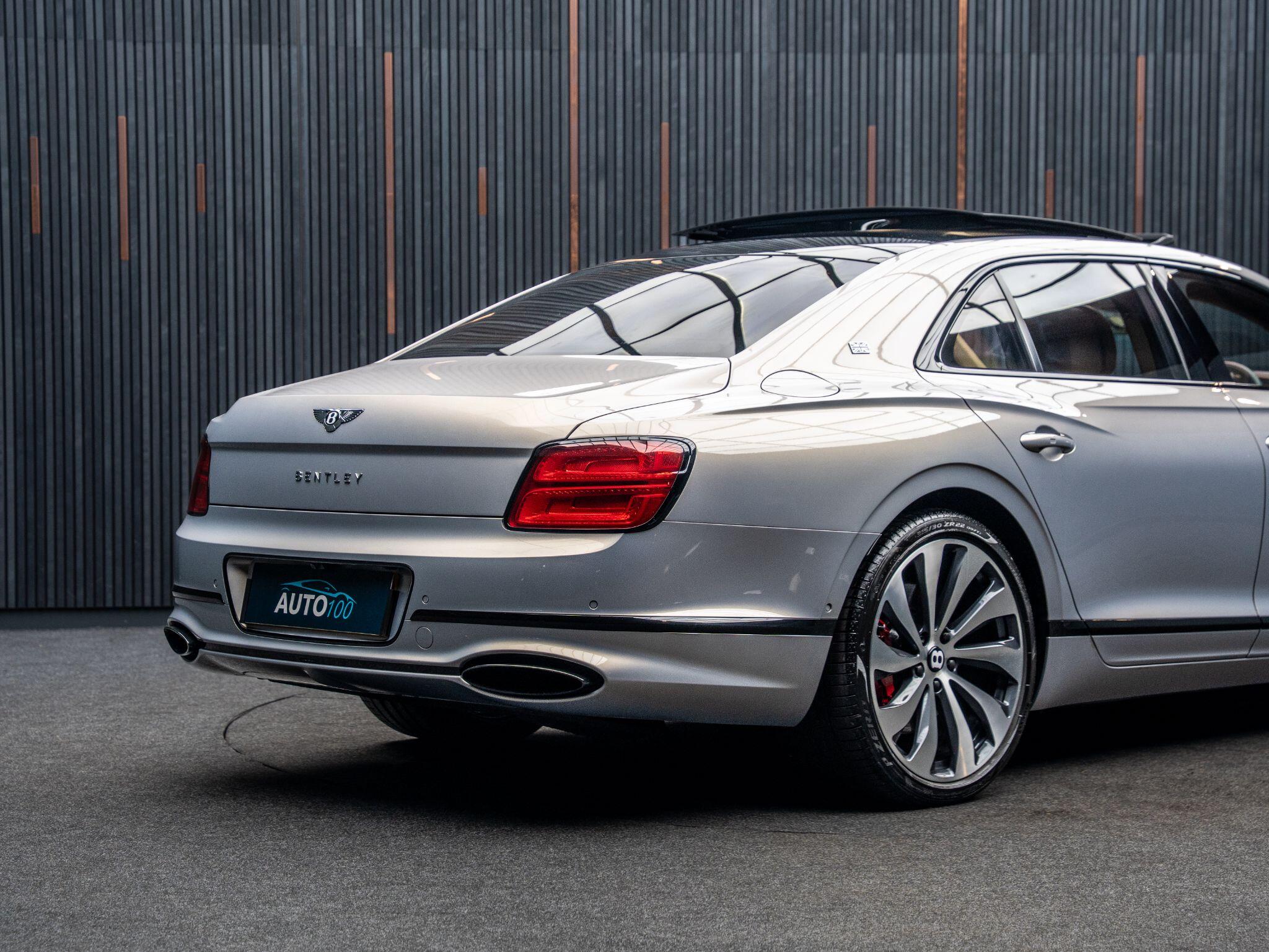 Bentley Flying Spur view 21