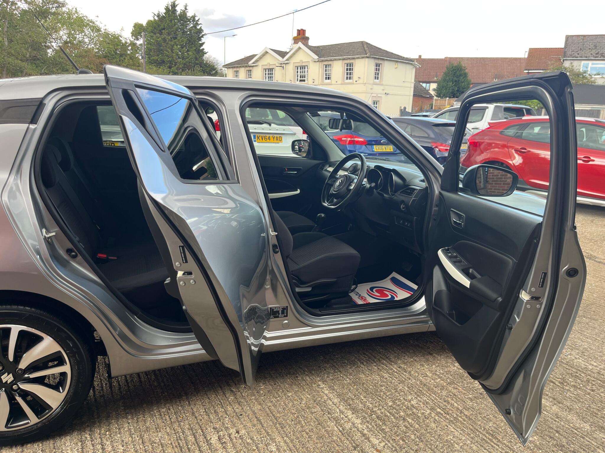 Suzuki Swift view 3