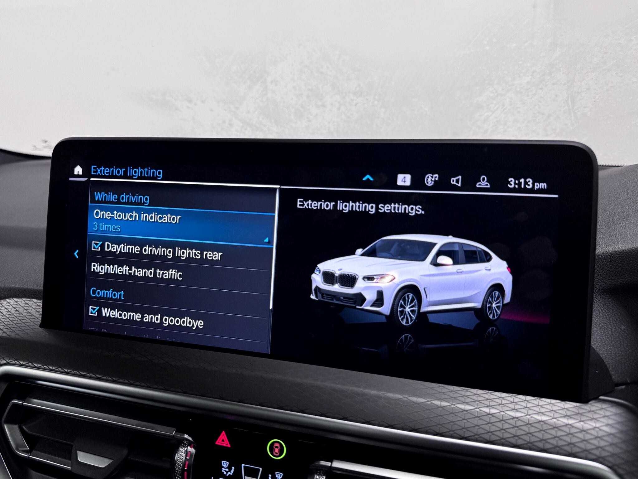 BMW X4 view 59