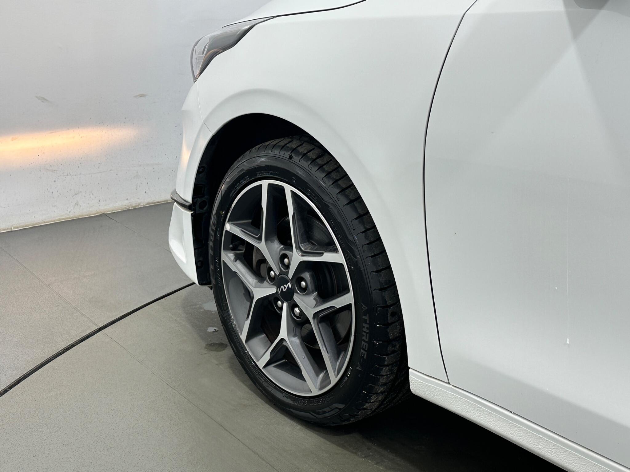 Kia Ceed view 50