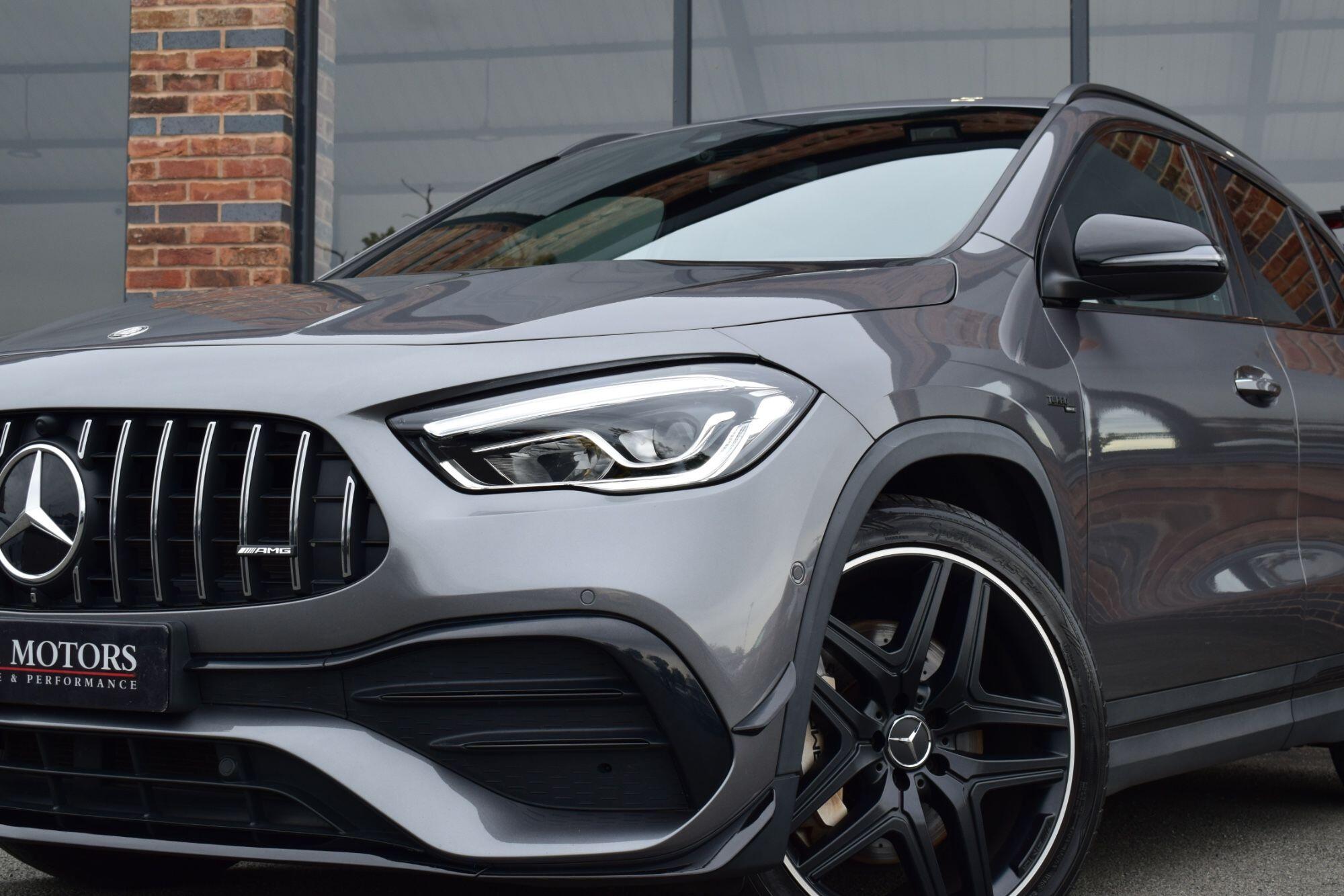 Mercedes-Benz GLA view 33