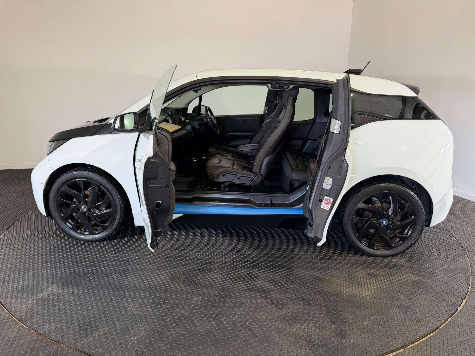 BMW i3 view 57
