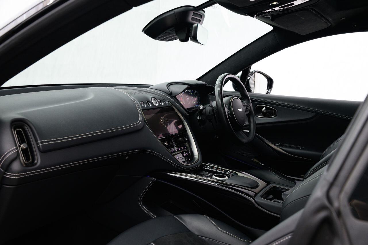 Aston Martin DBX view 34