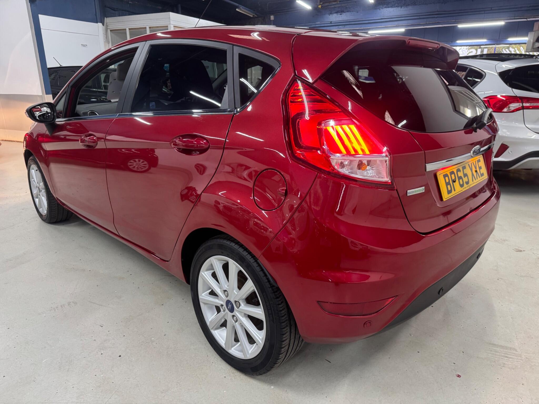 Ford Fiesta view 11