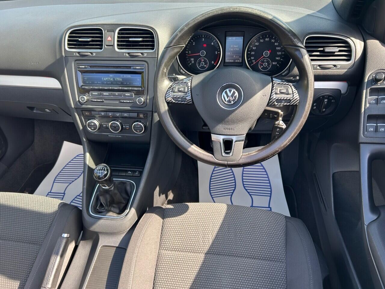 Volkswagen Golf view 2
