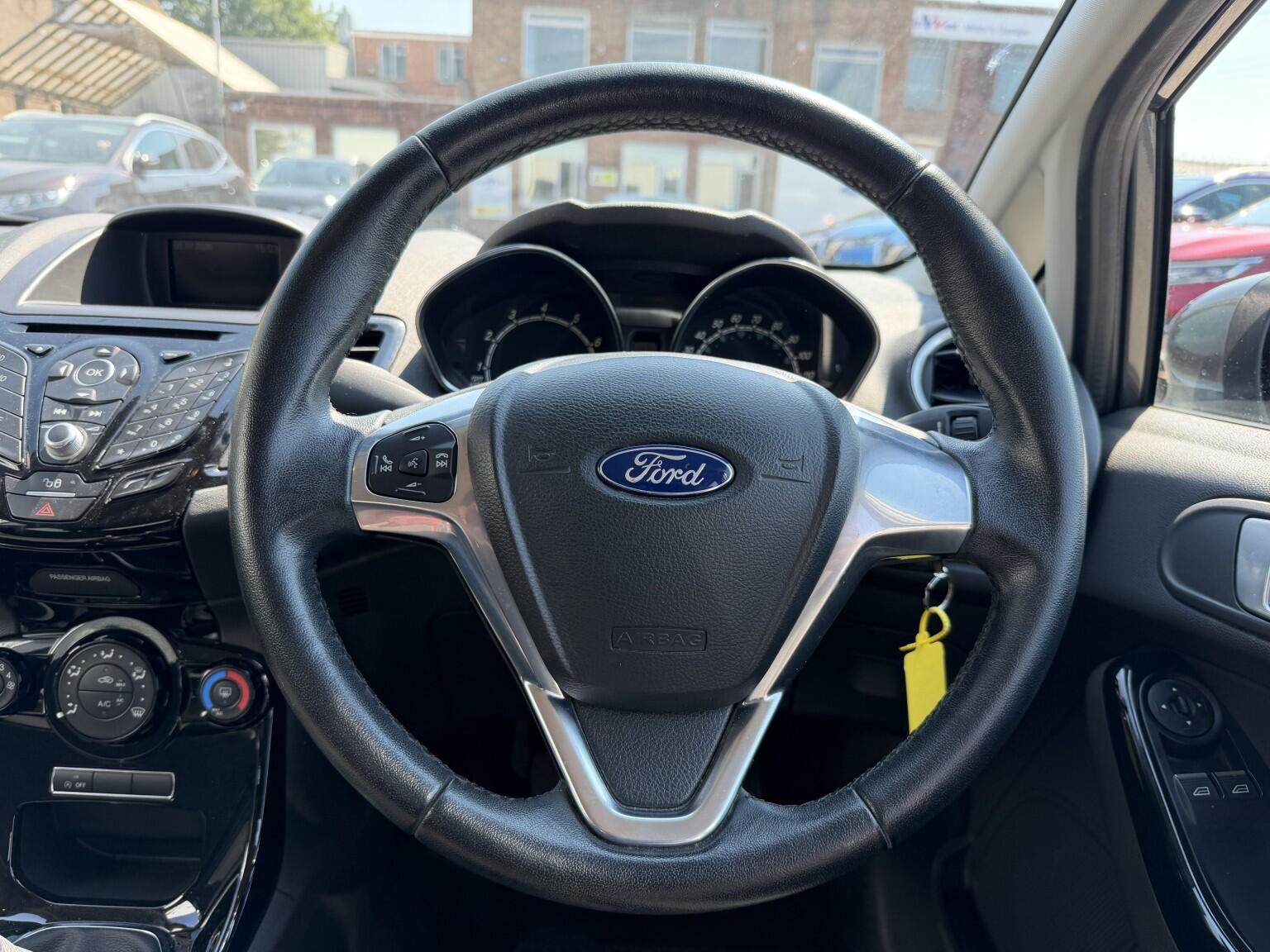 Ford Fiesta view 24