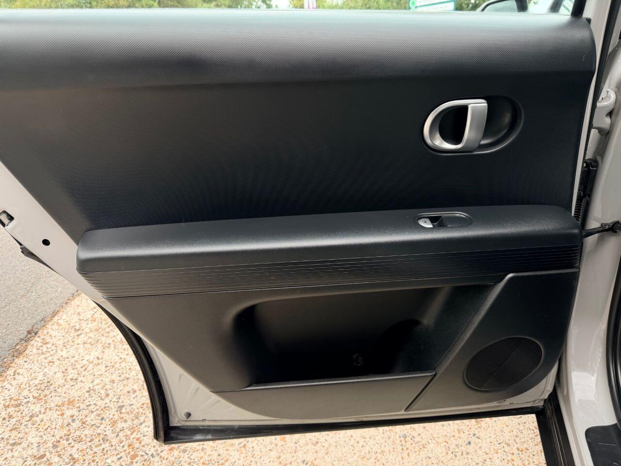 Hyundai Ioniq 5 view 23