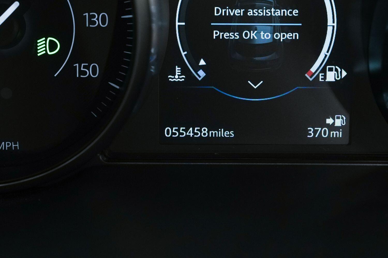 Jaguar E-Pace view 18