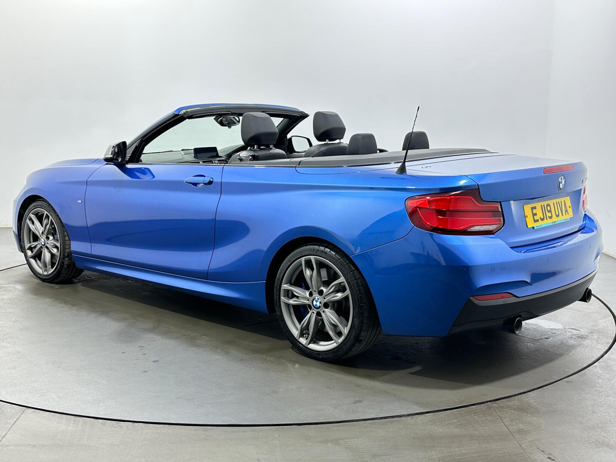 BMW 2 Series view 6