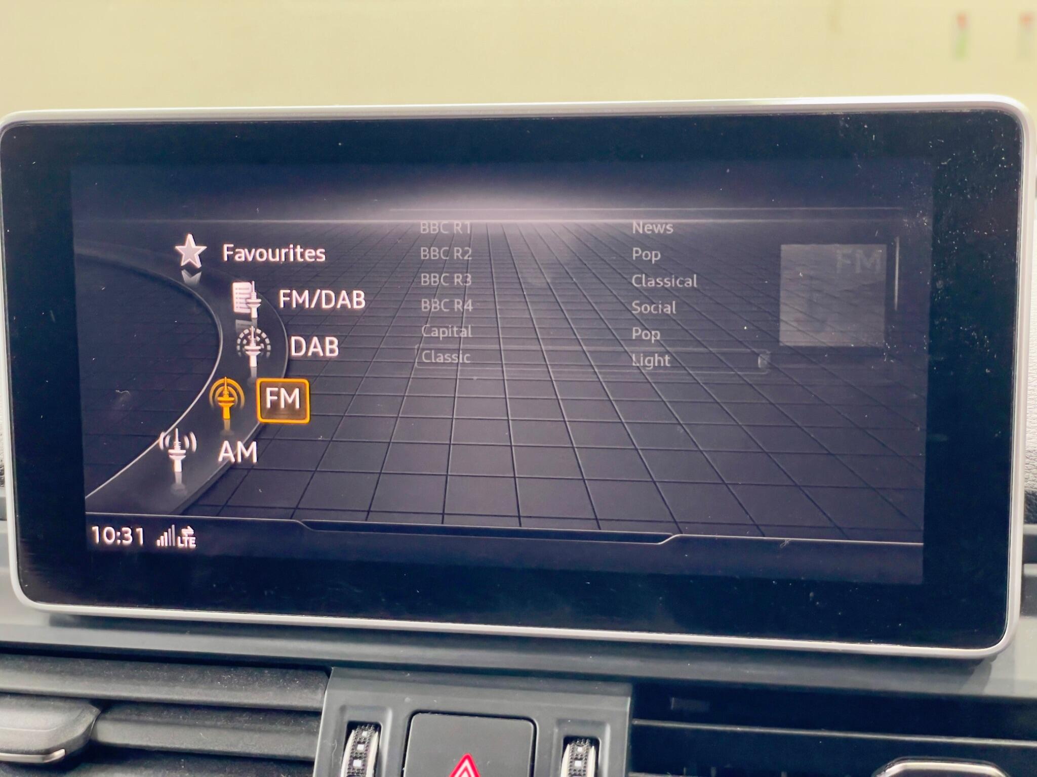 Audi Q5 view 60