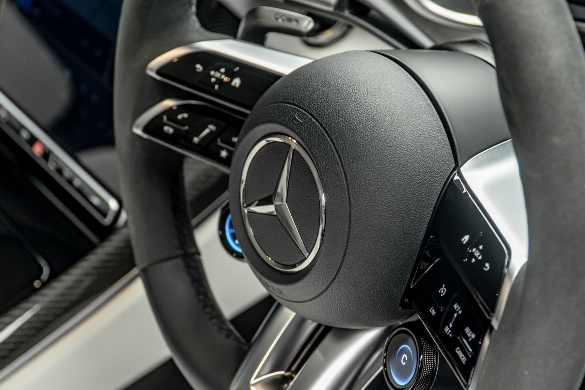 Mercedes-Benz Amg GT view 35