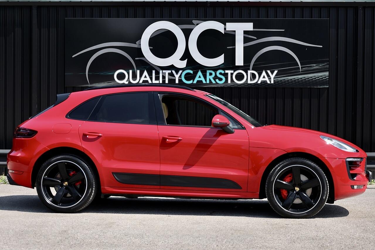 Porsche Macan view 6