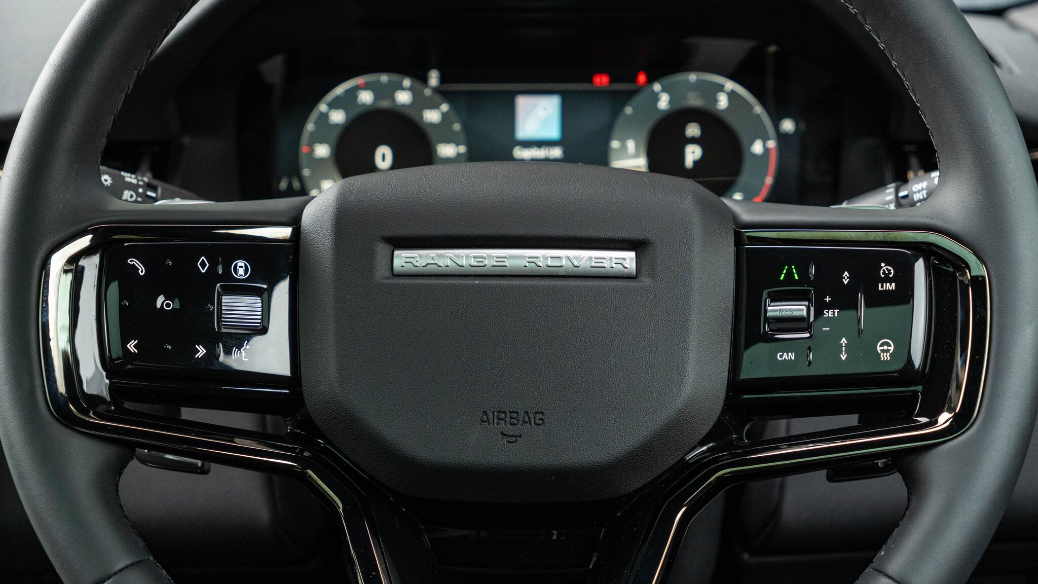 Land Rover Range Rover Evoque view 32