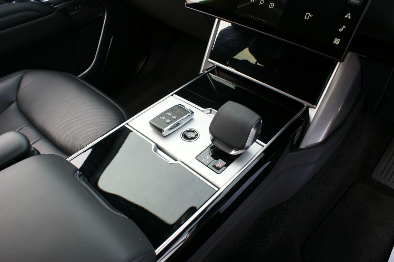 Land Rover Range Rover view 61