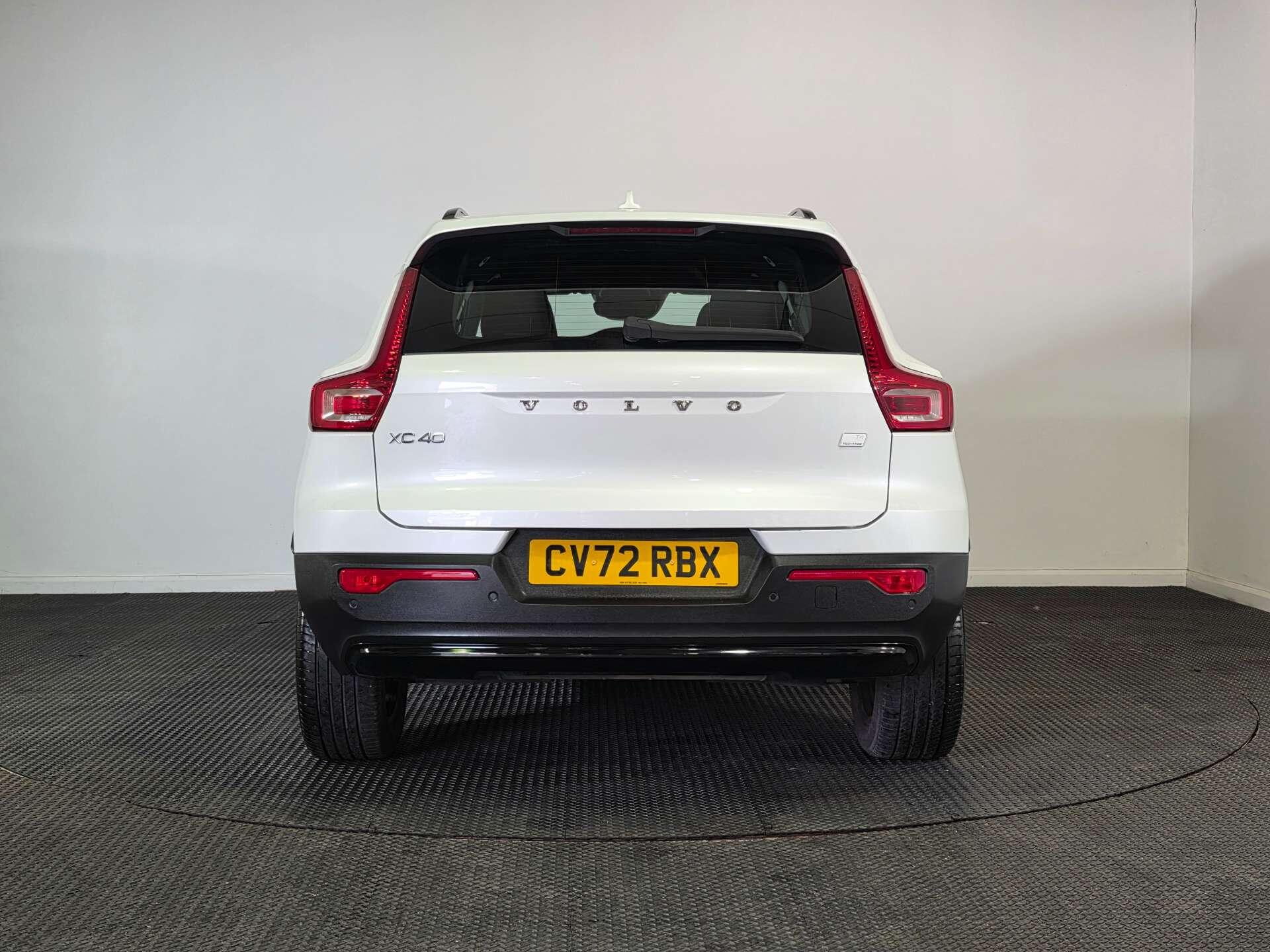 Volvo XC40 view 6