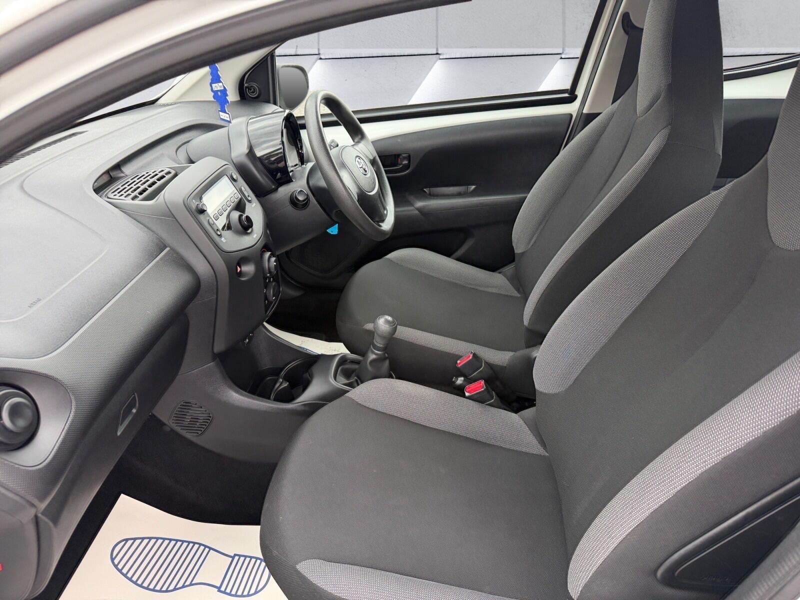 Toyota Aygo view 15