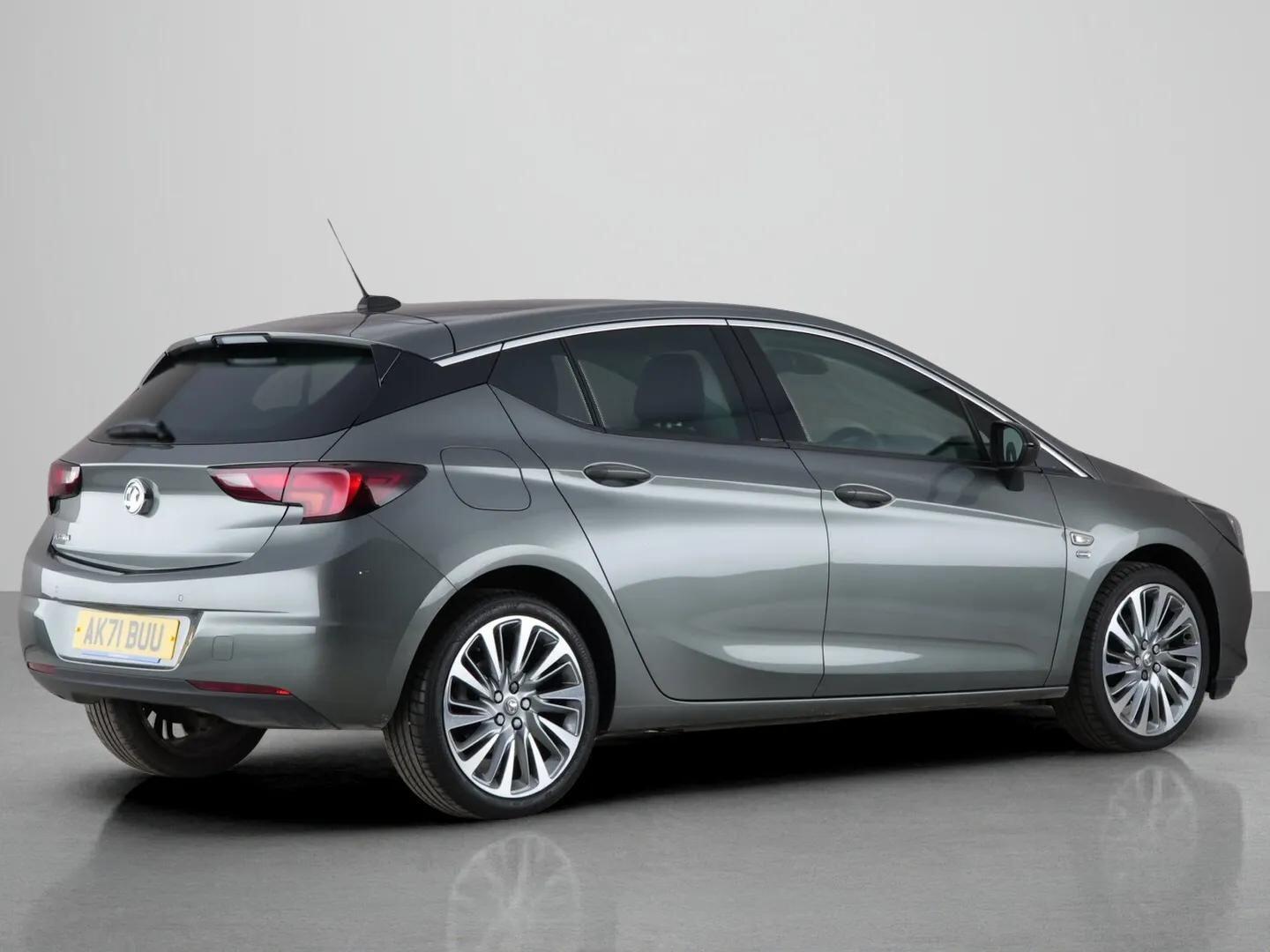 Vauxhall Astra view 6