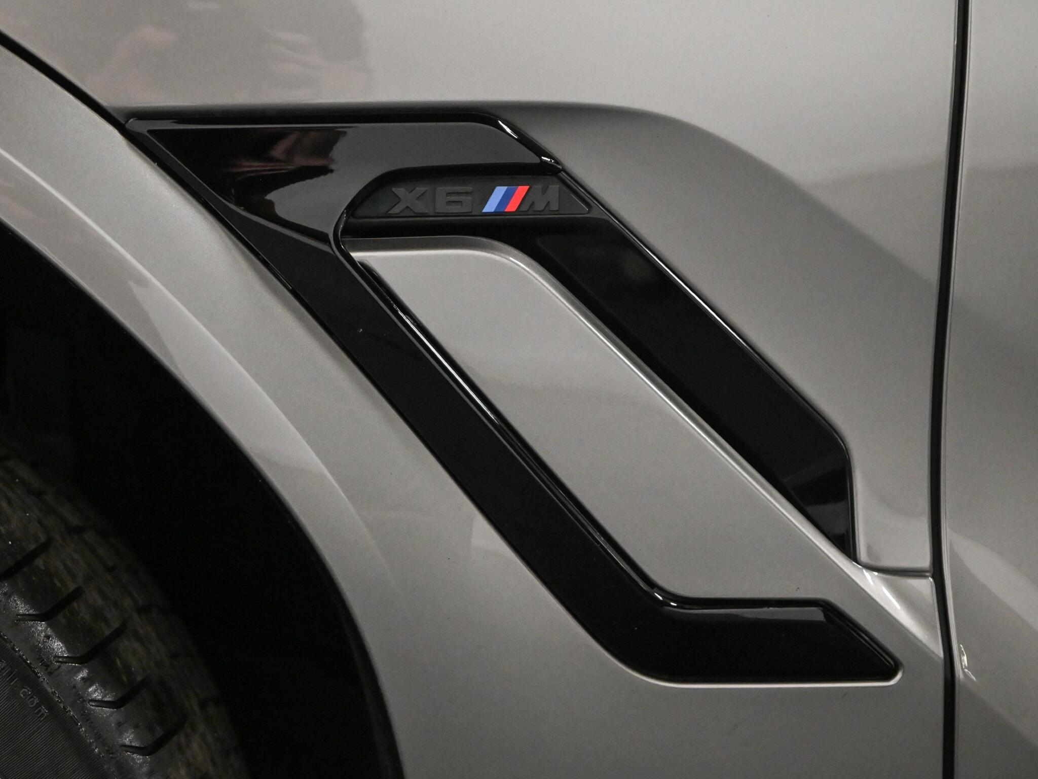 BMW X6 M view 22