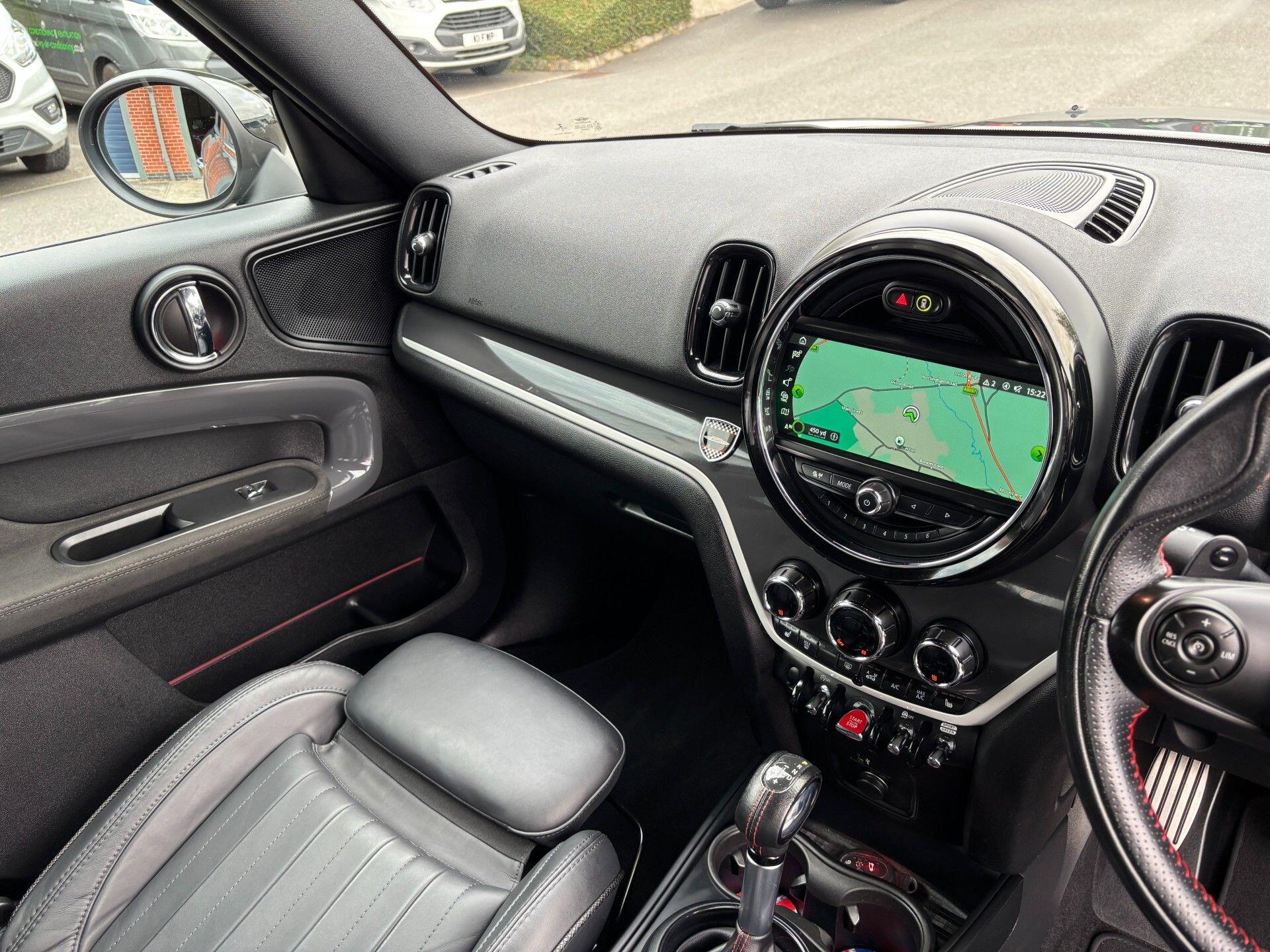Mini Countryman view 11