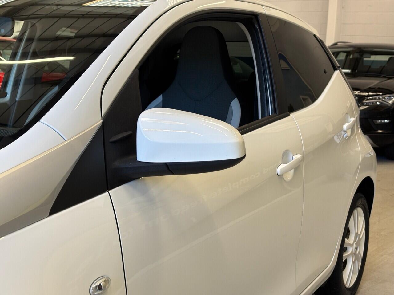 Toyota Aygo view 44