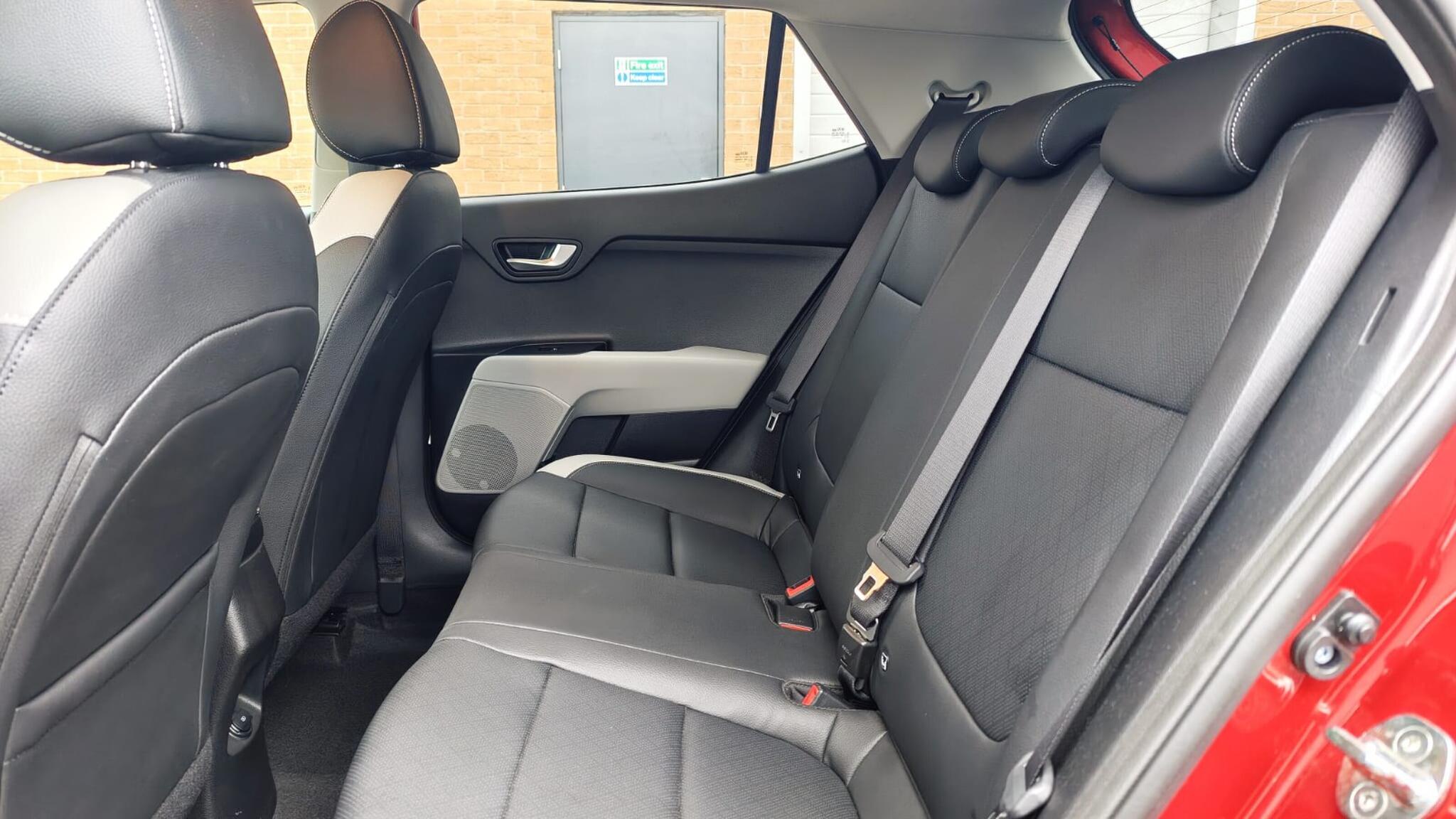 Kia Stonic view 24