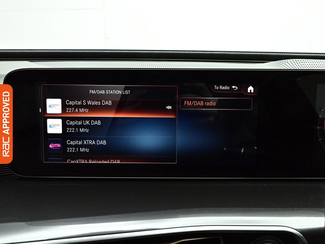 Mercedes-Benz Eqc view 18