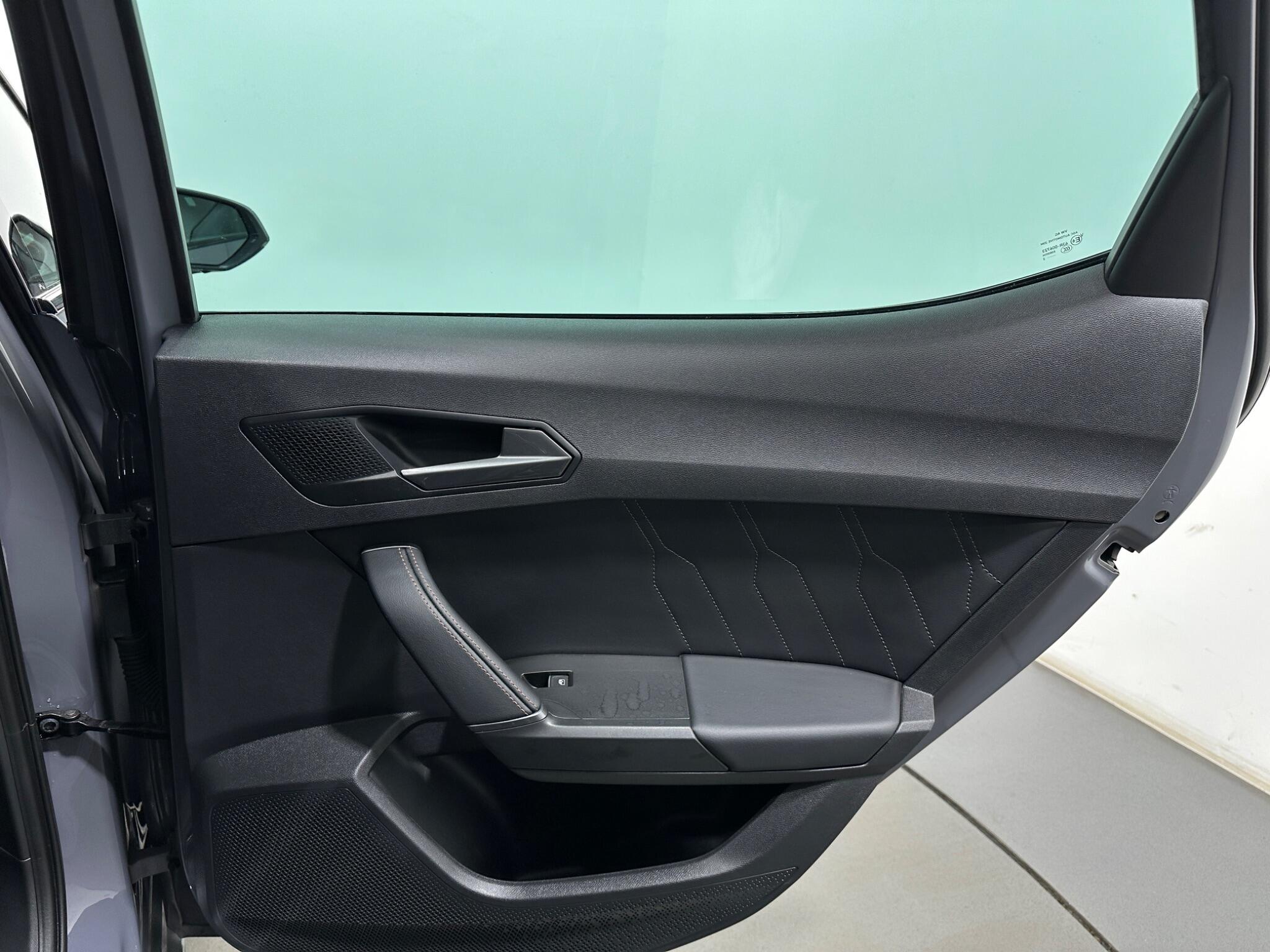 CUPRA Leon view 42