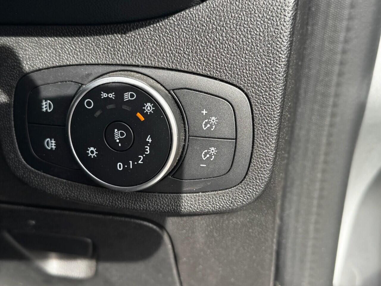 Ford Fiesta view 28