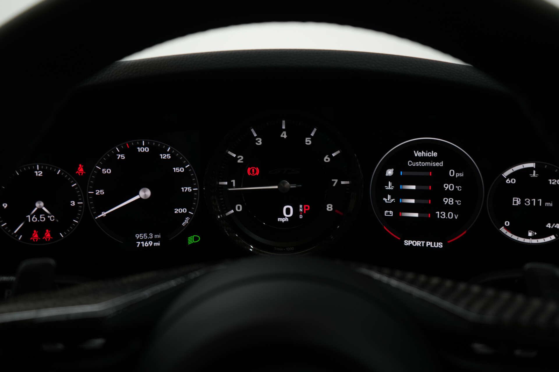 Porsche 911 view 58