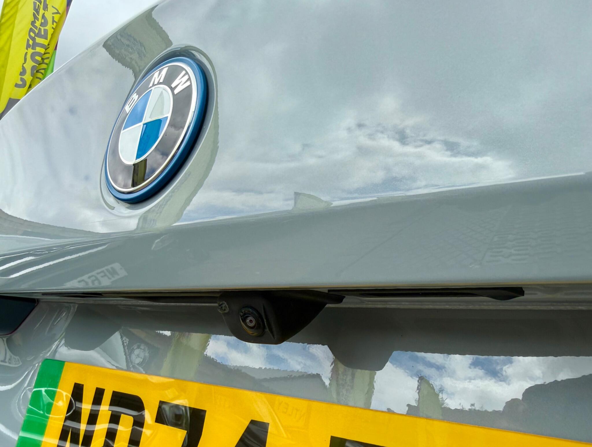 BMW I5 view 33