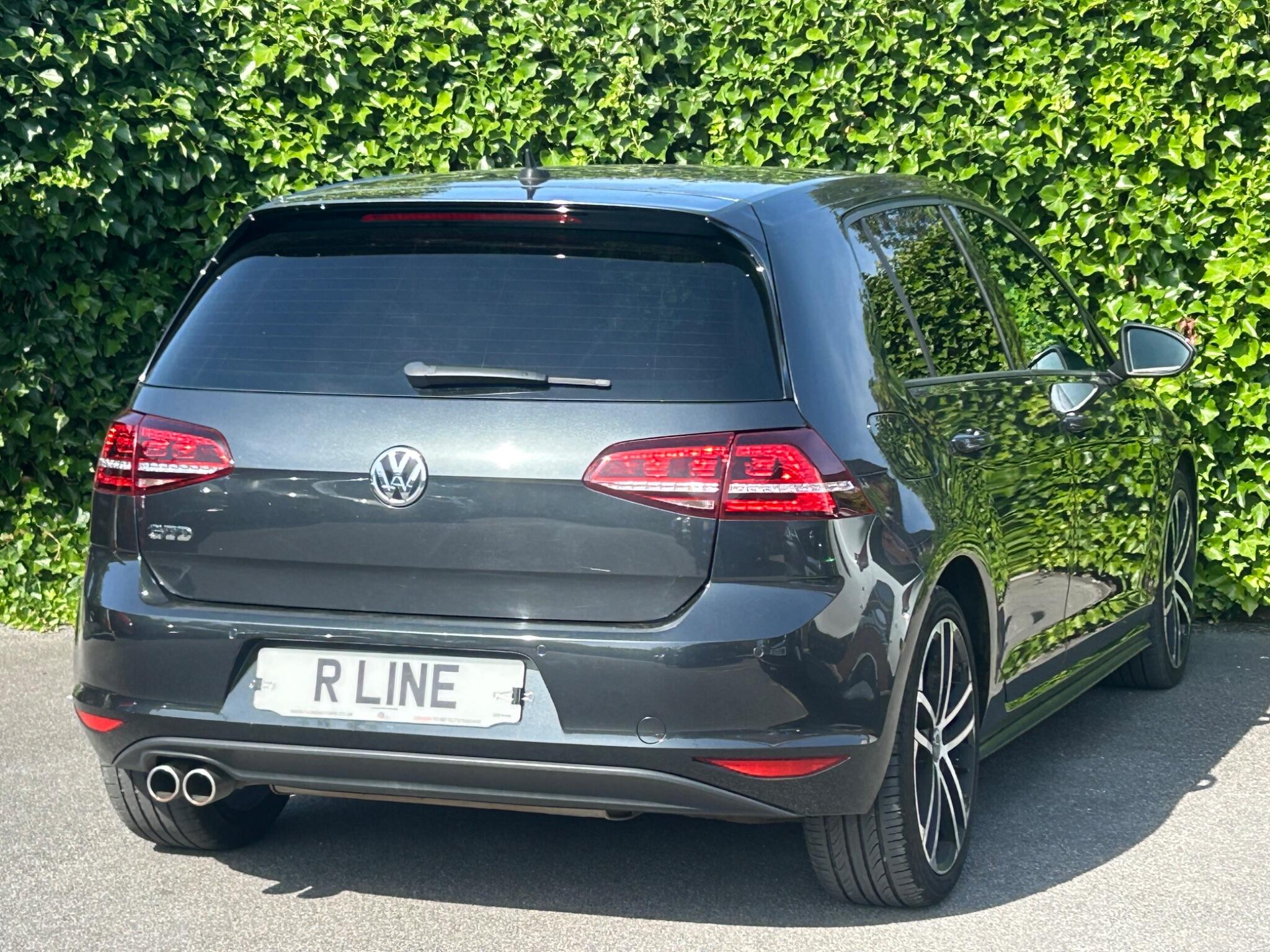 Volkswagen Golf view 10