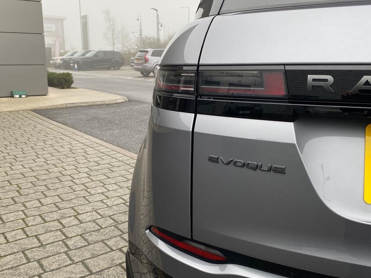 Land Rover Range Rover Evoque view 25