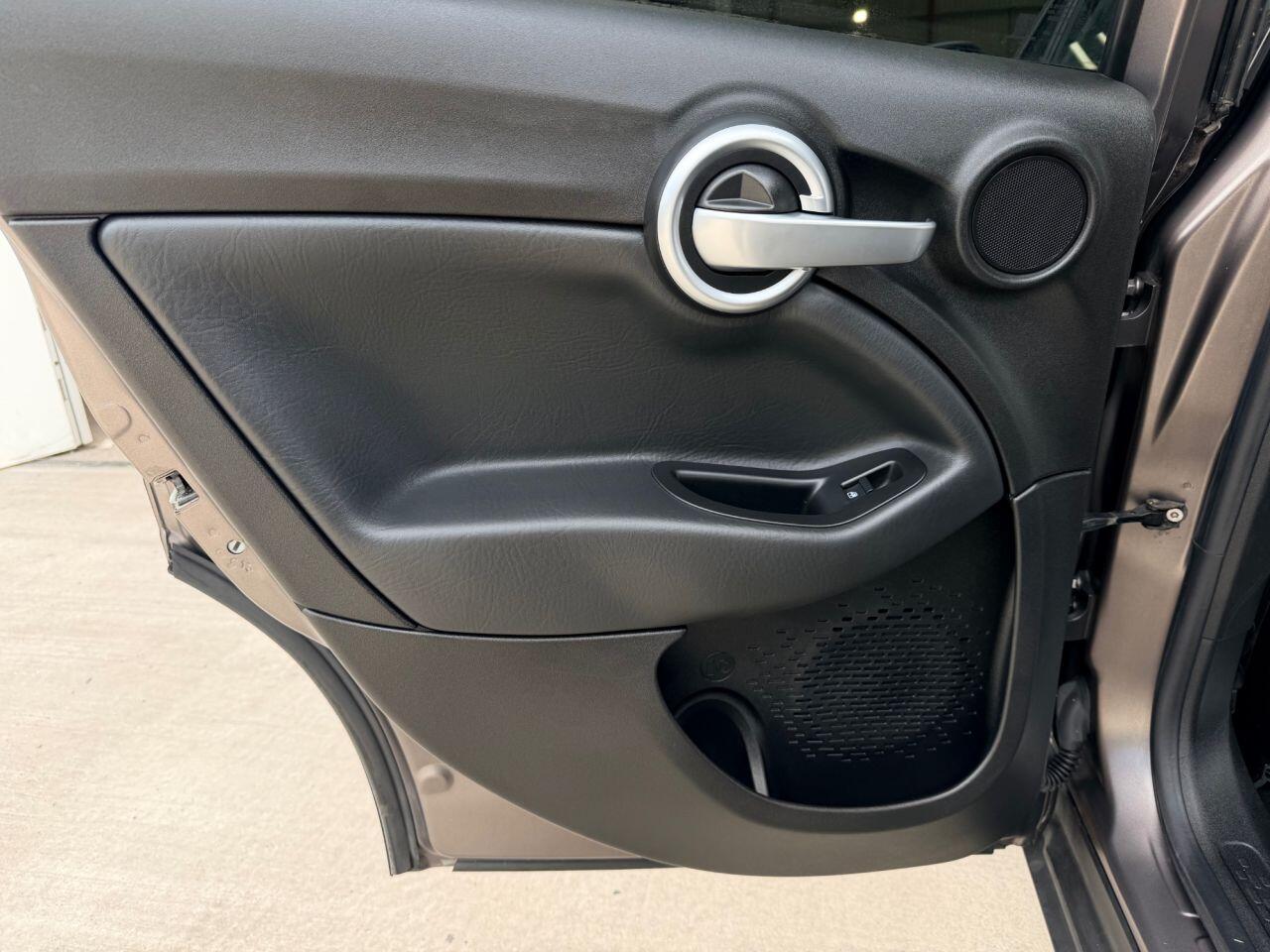 Fiat 500x view 18