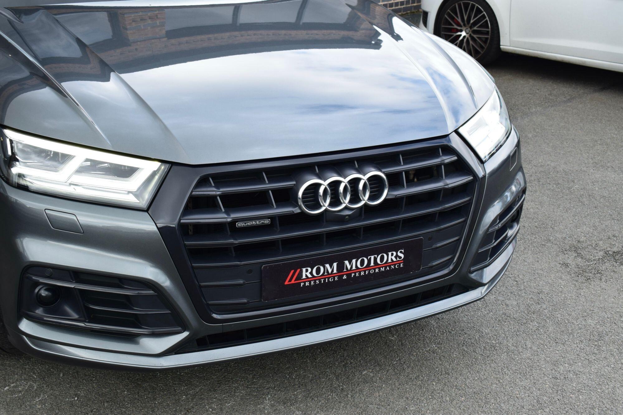 Audi Q5 view 43