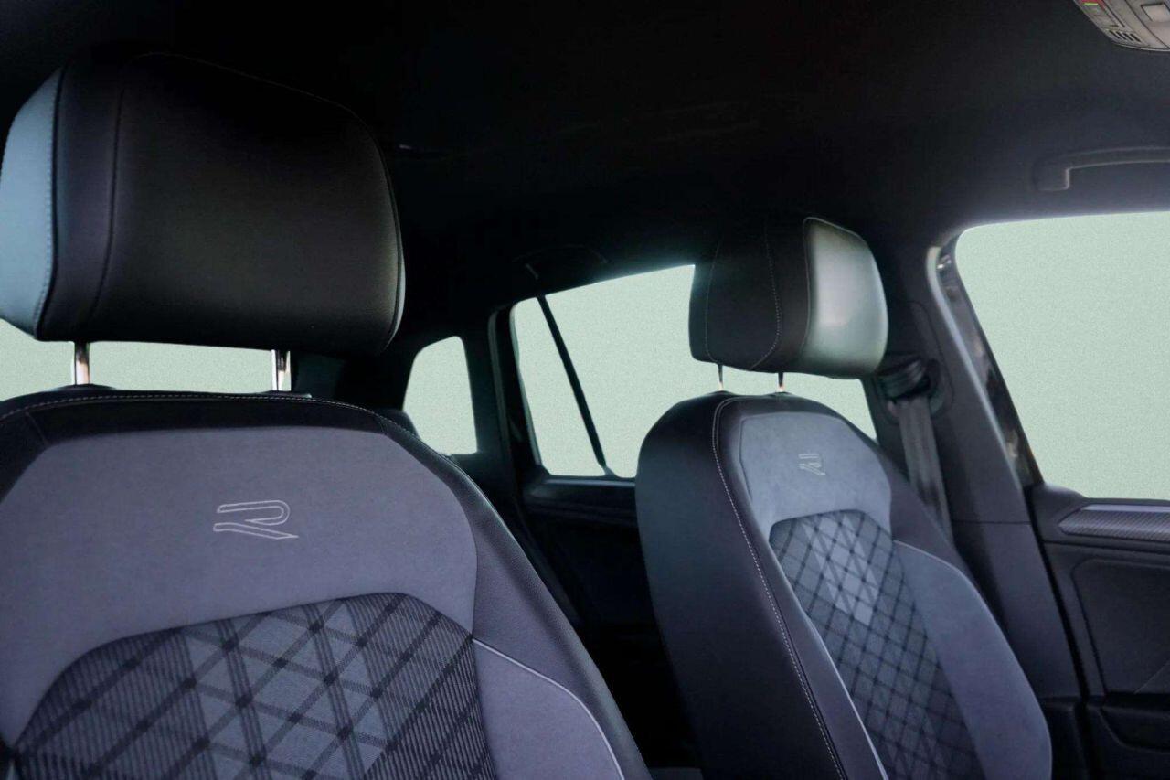 Volkswagen Tiguan view 17