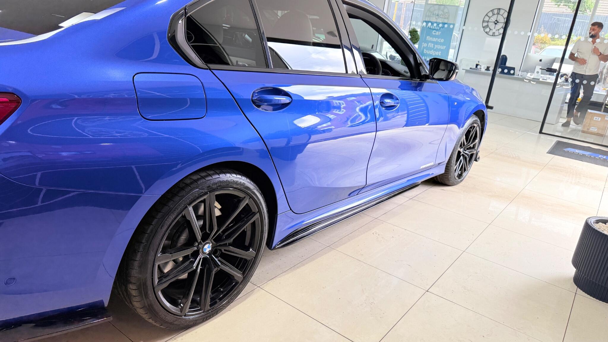 BMW 3 Series view 7