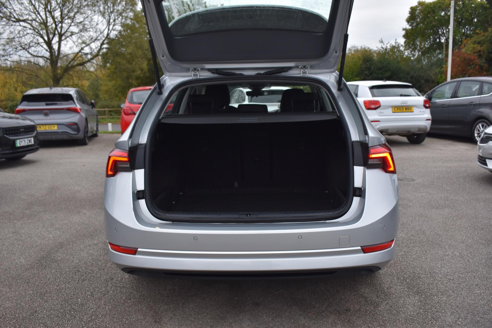 Octavia - 1.0 TSI e-TEC MHEV SE Technology DSG Euro 6 (s/s) 5dr - Image 7