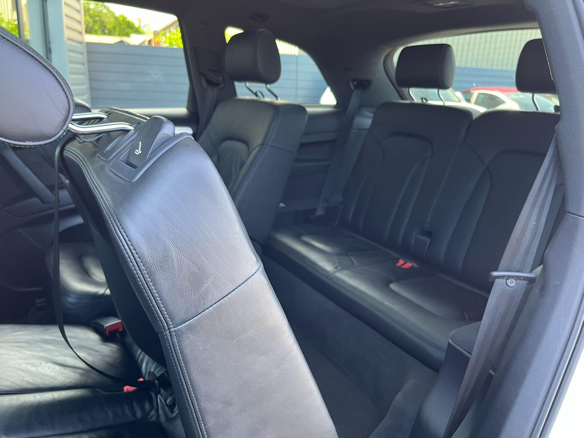 Audi Q7 view 20